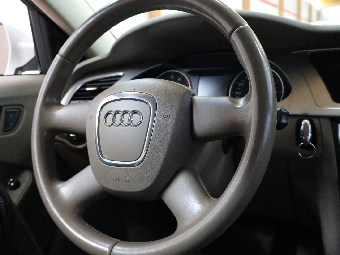 AUDI A4 2009