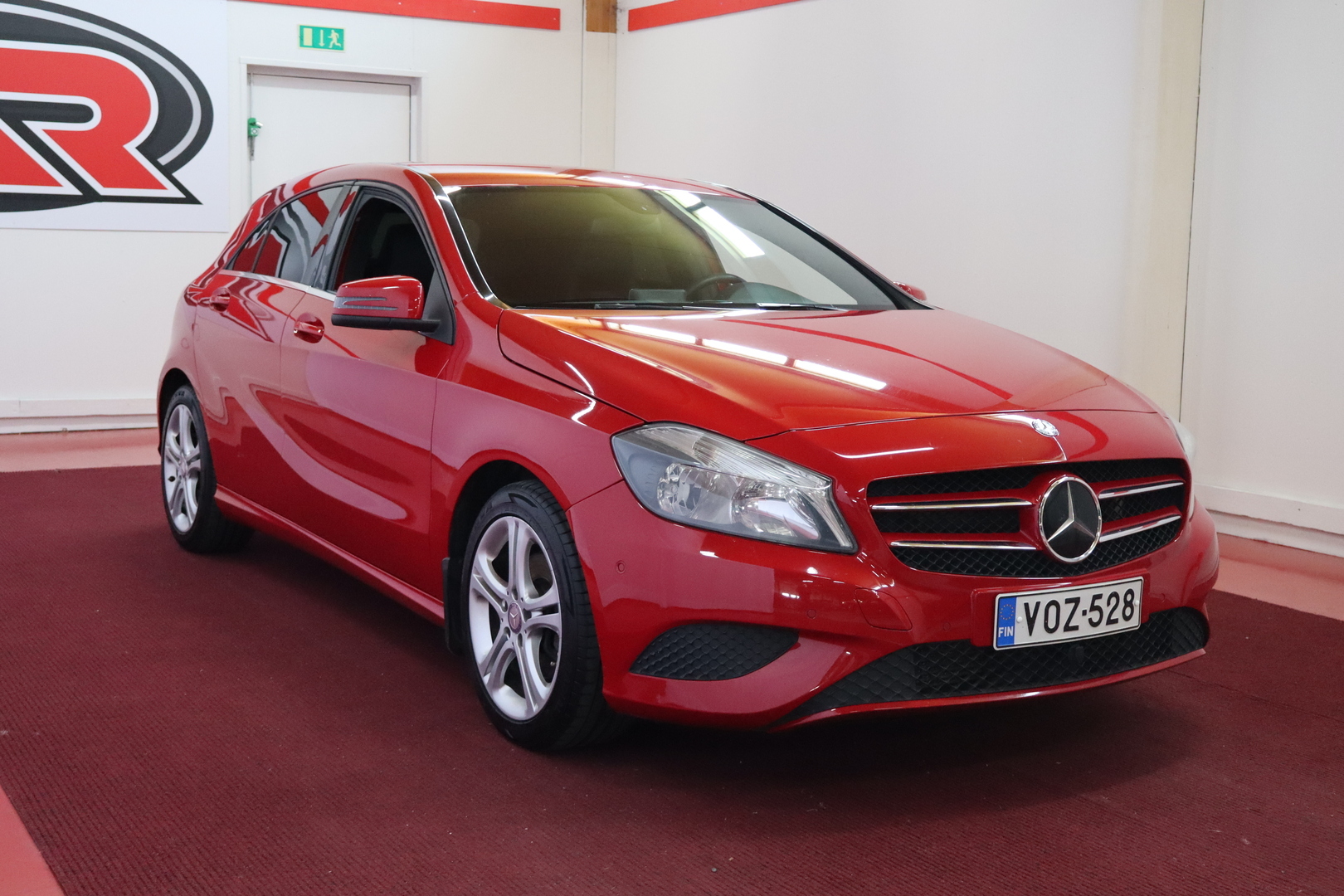 MERCEDES-BENZ A 2012