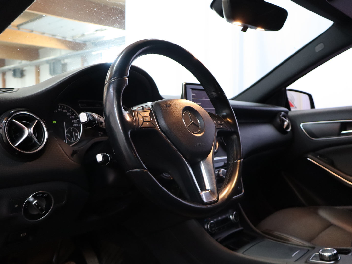 MERCEDES-BENZ A 2013