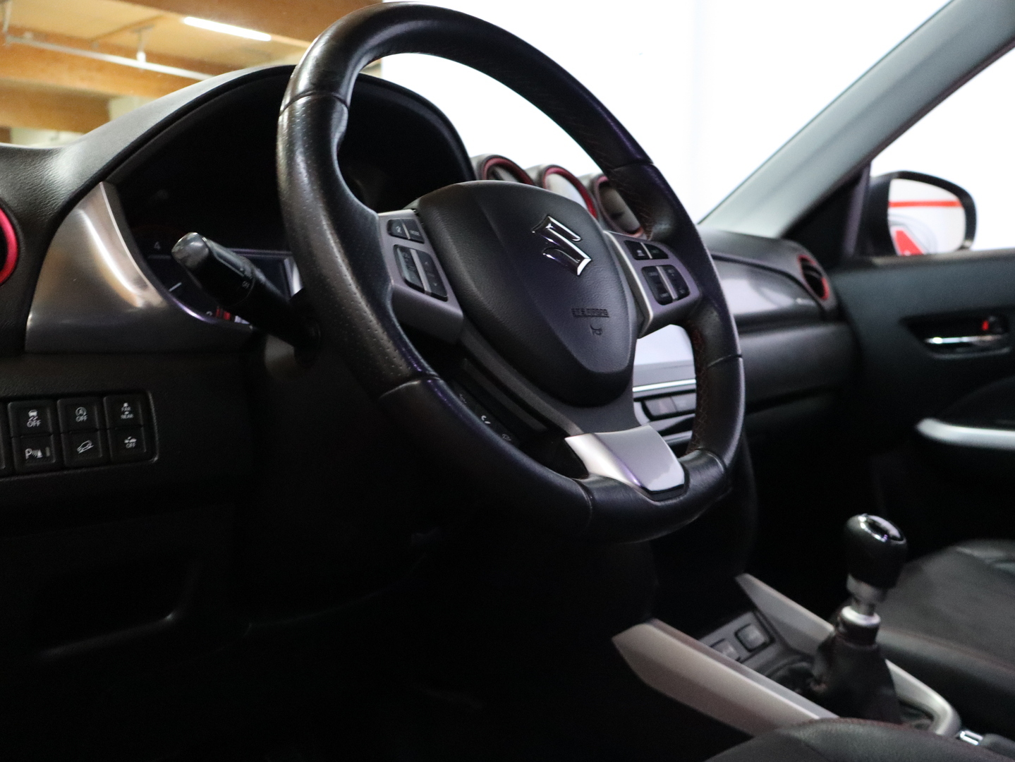 SUZUKI Vitara 2016