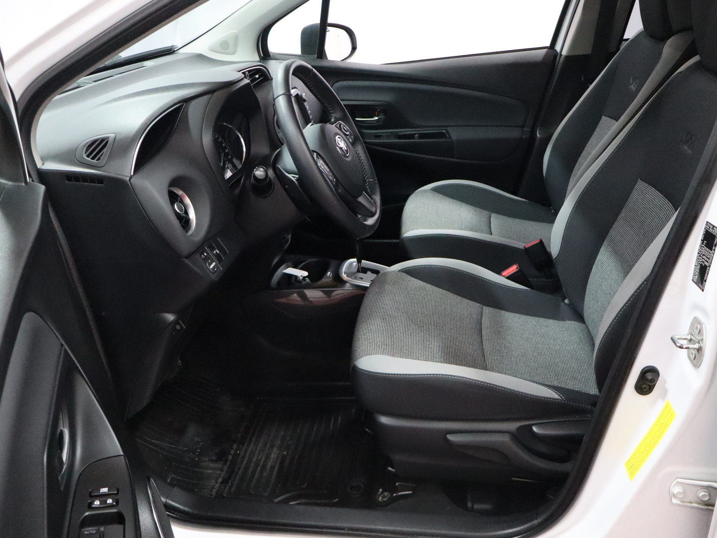 TOYOTA Yaris 2020