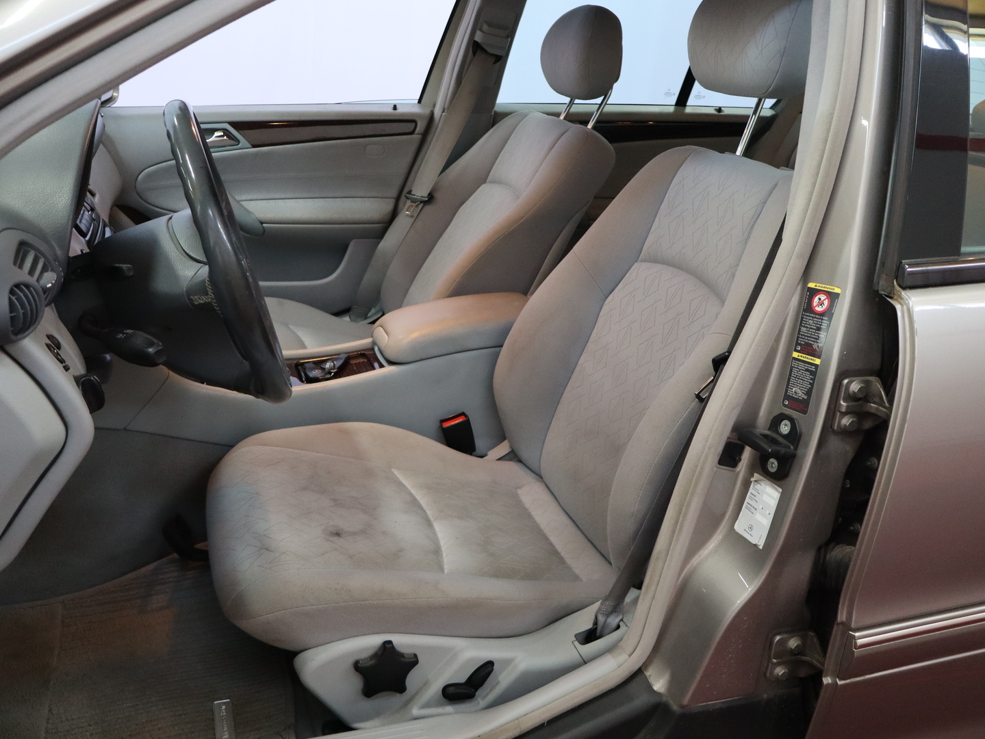 MERCEDES-BENZ C 2003
