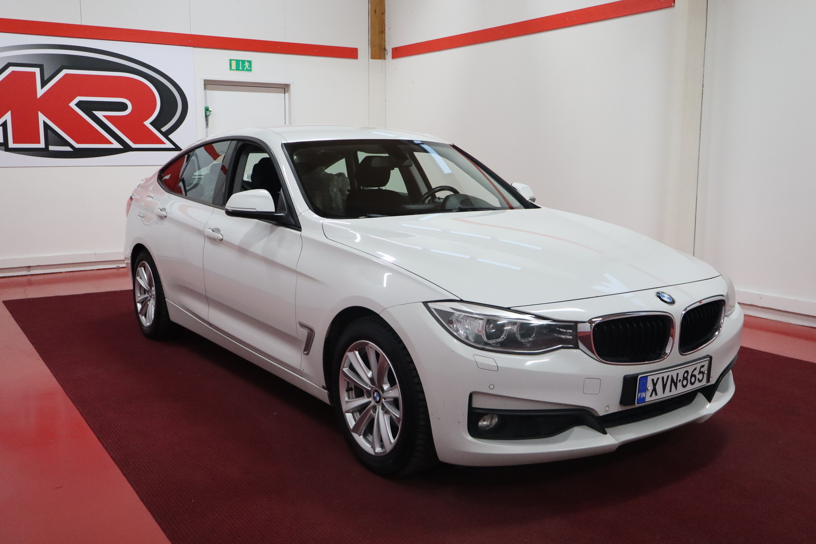 BMW 318 Gran Turismo 2014