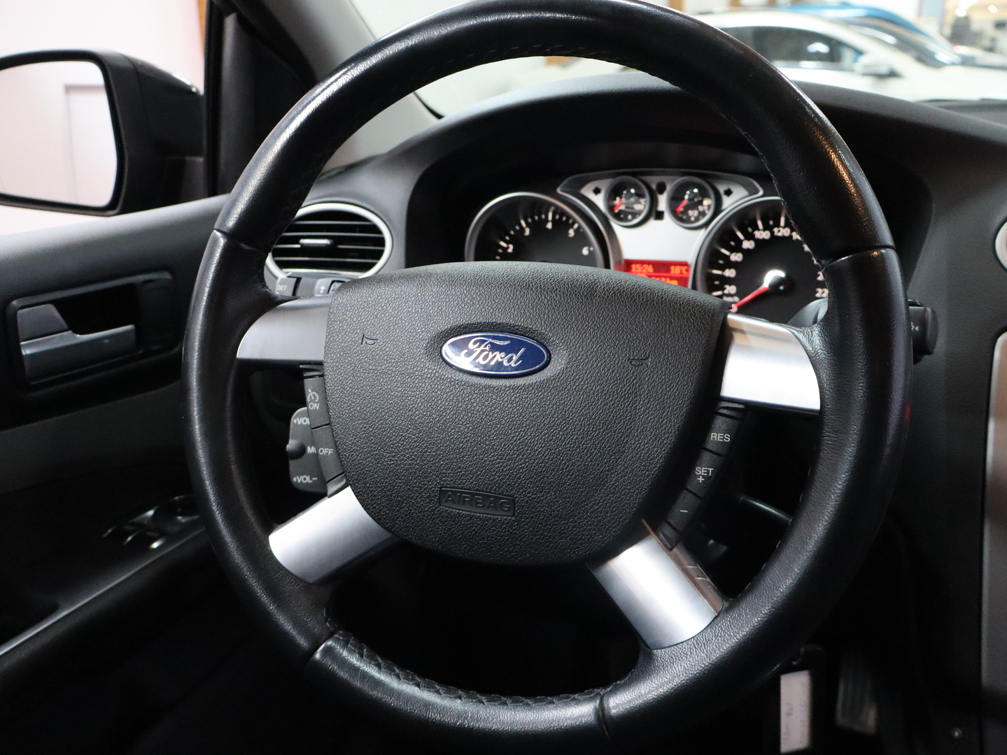 FORD Focus 2011