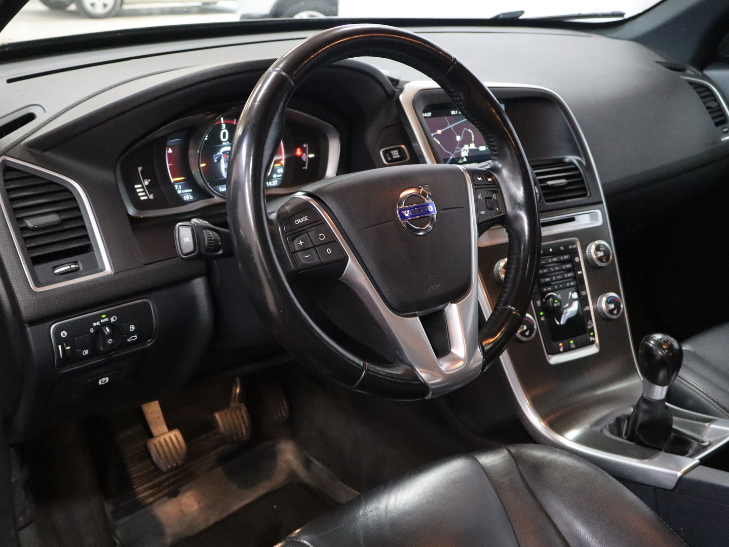 VOLVO XC60 2015