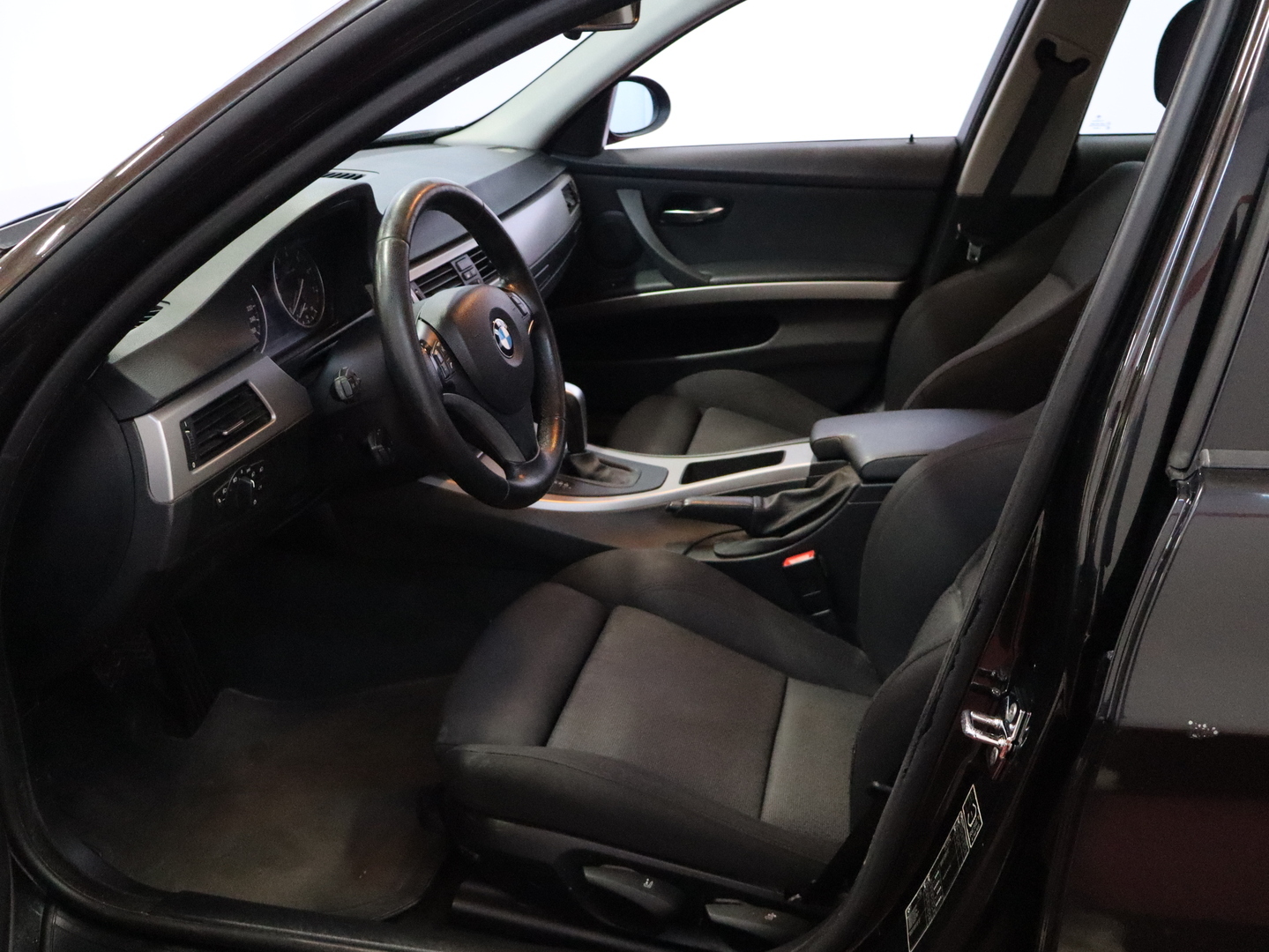 BMW 320 2008
