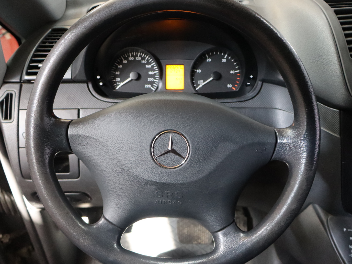 MERCEDES-BENZ Vito 2013