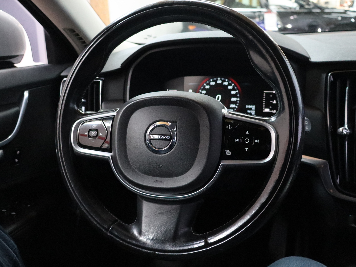 VOLVO V90 2016
