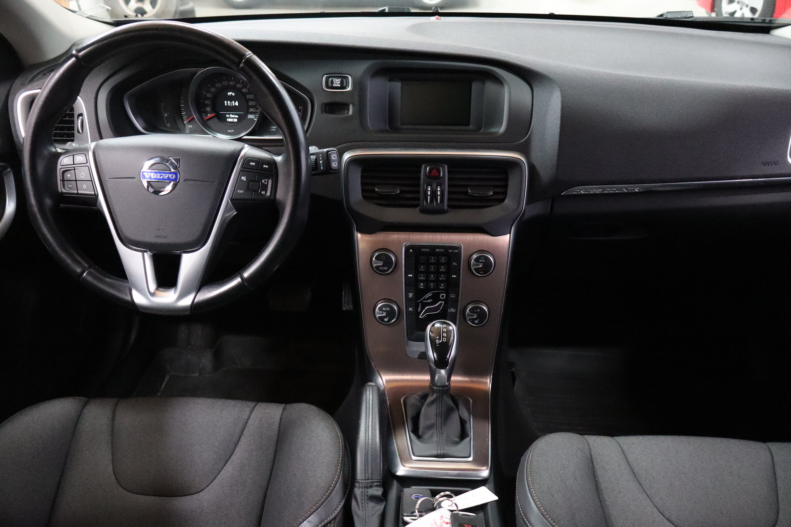 VOLVO V40 Cross Country 2014