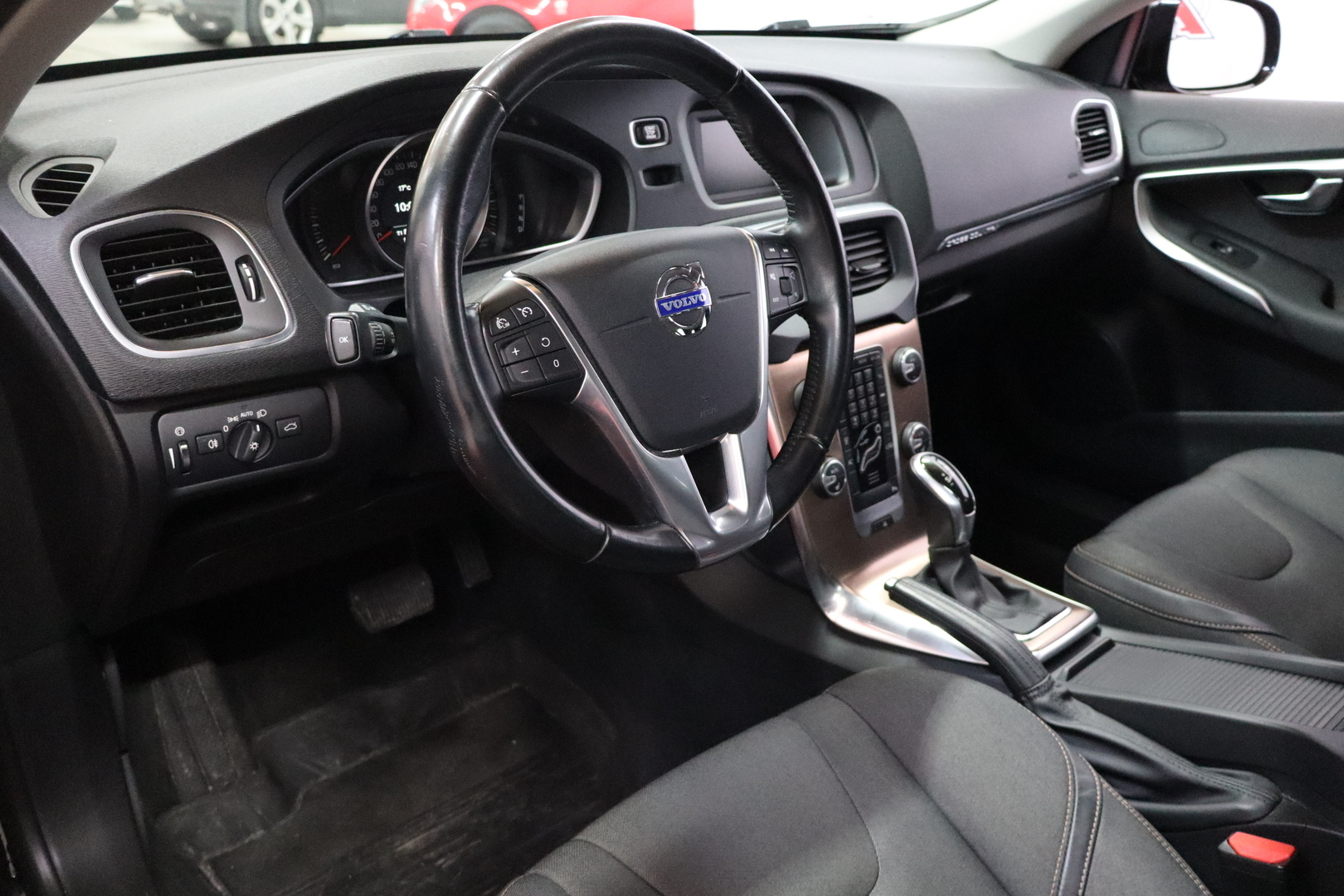 VOLVO V40 Cross Country 2014