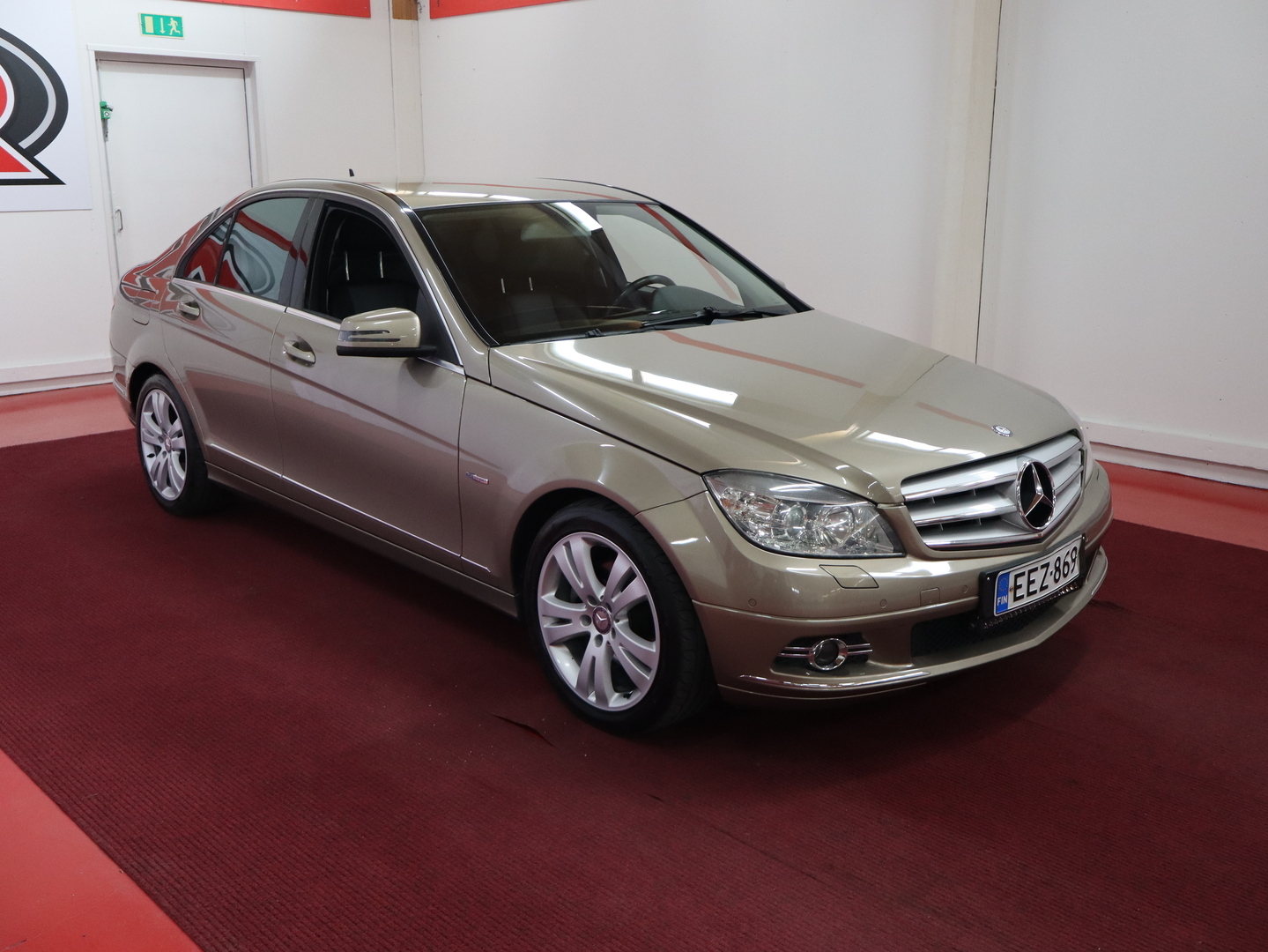 MERCEDES-BENZ C 2010