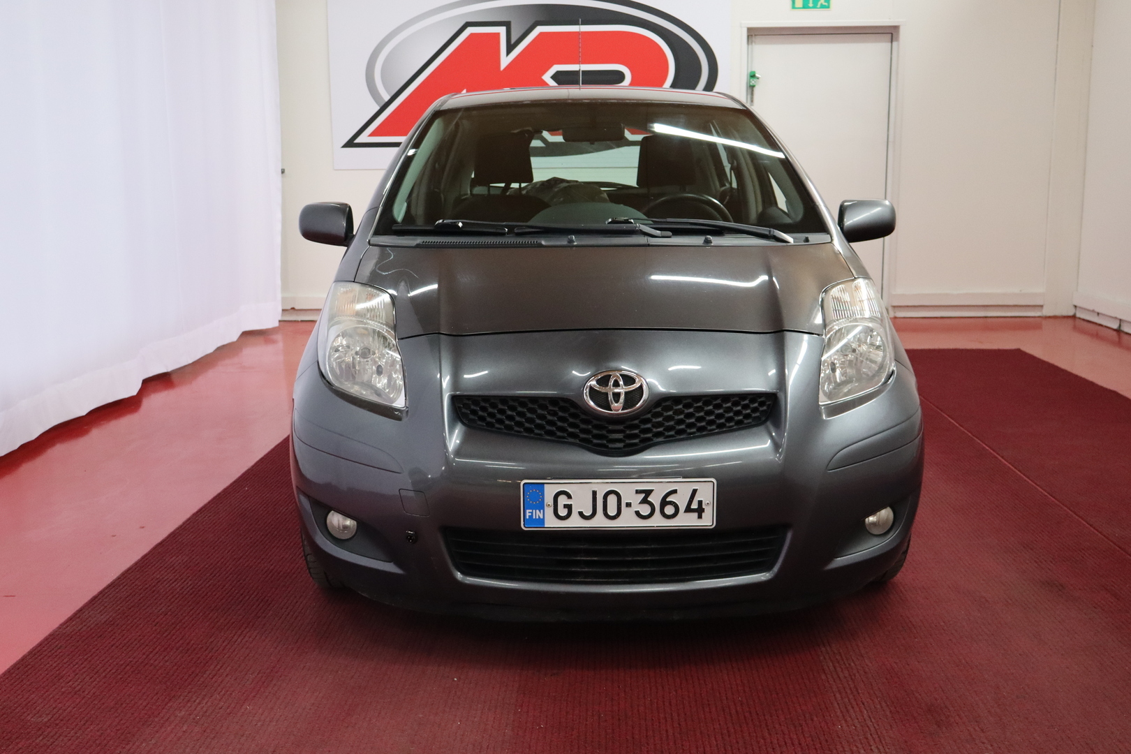 TOYOTA Yaris 2011