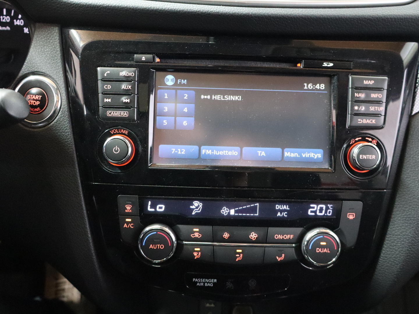 NISSAN X-Trail 2015