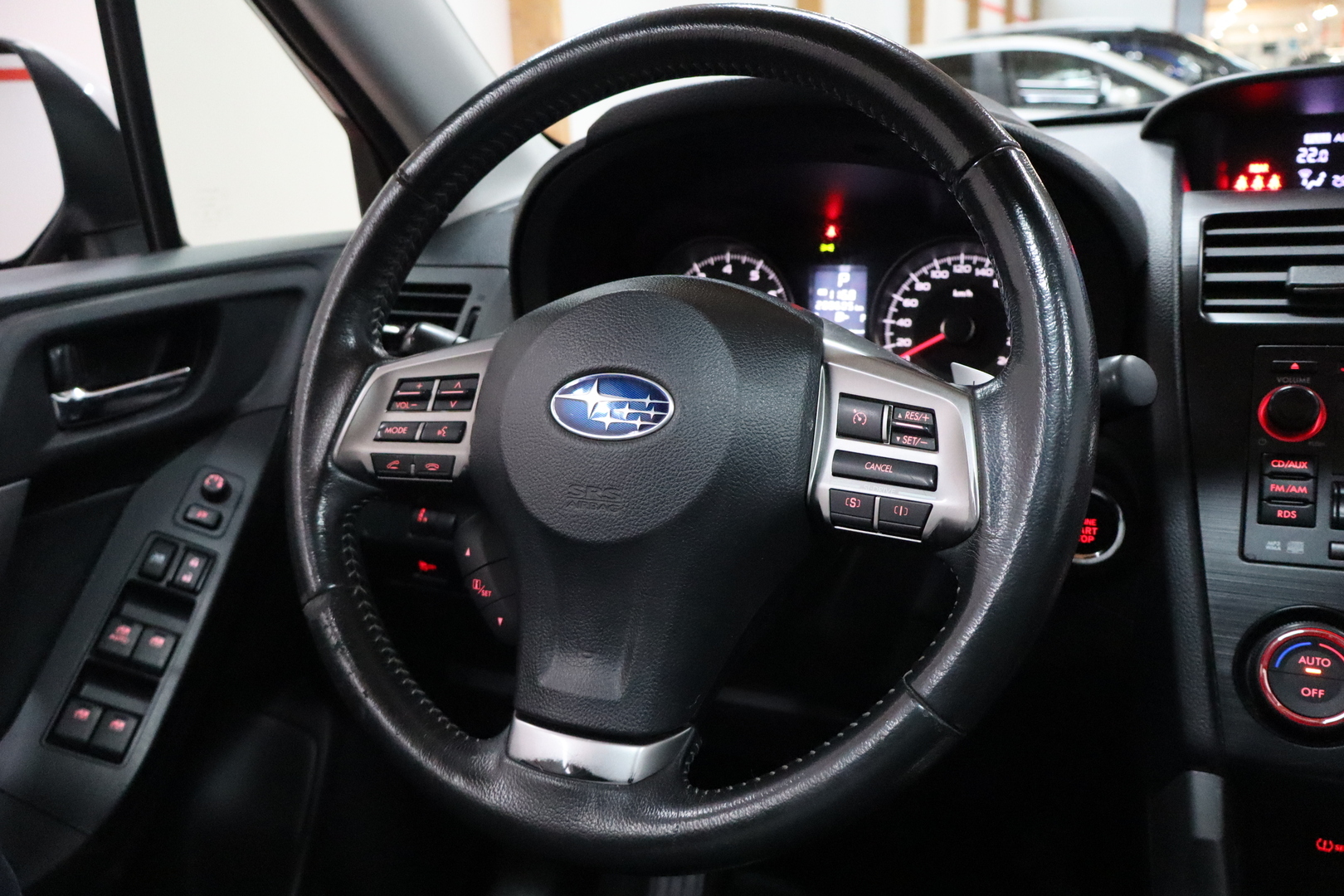 SUBARU Forester 2014