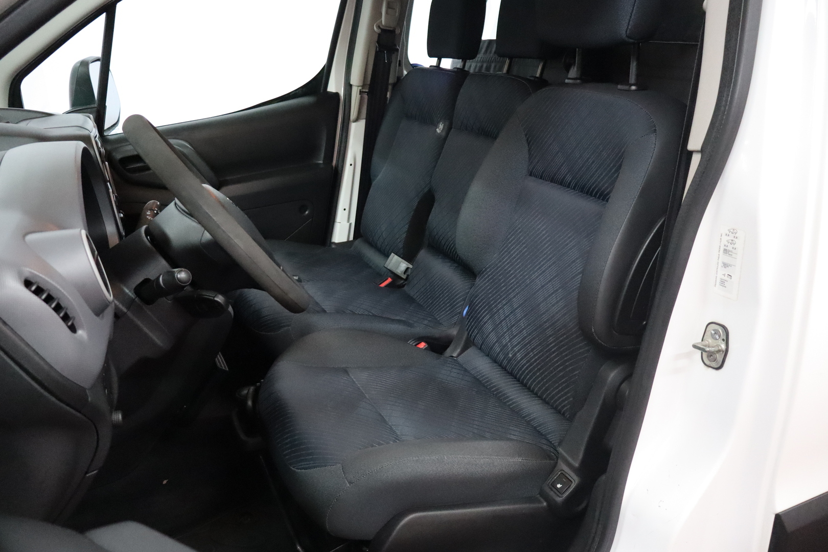 PEUGEOT Partner 2013