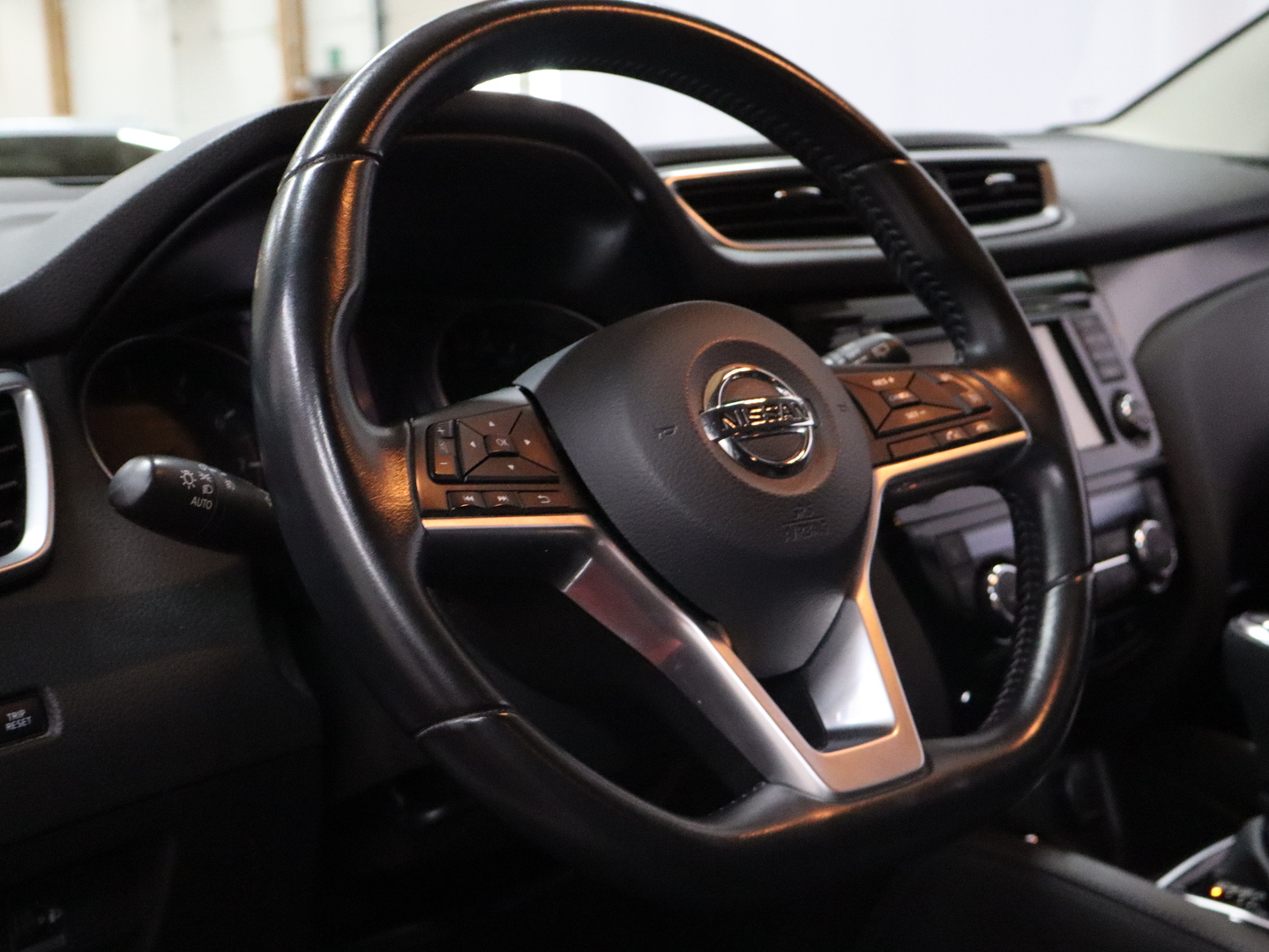 NISSAN Qashqai 11