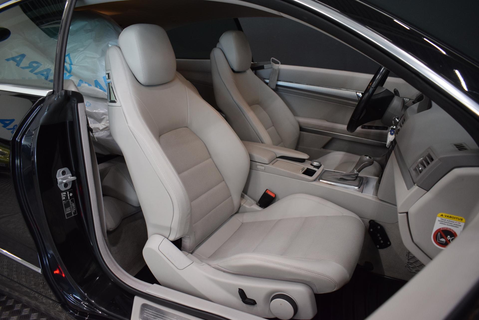 MERCEDES-BENZ E 2011