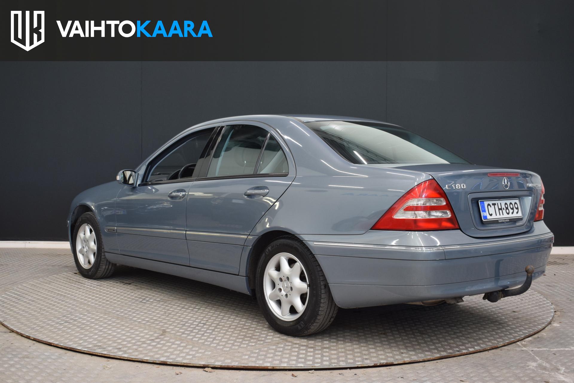 MERCEDES-BENZ C 2004