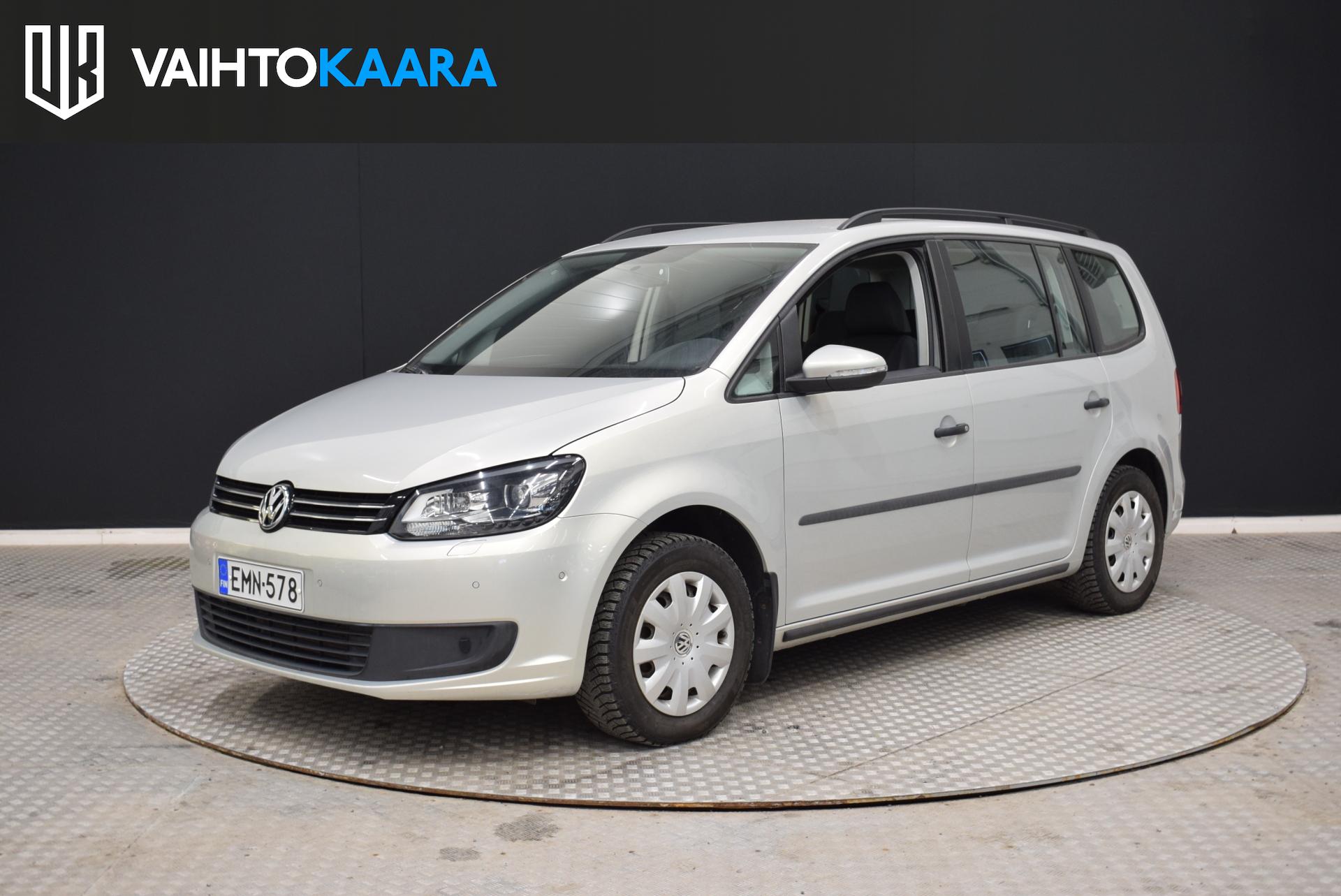 VOLKSWAGEN Touran 2013