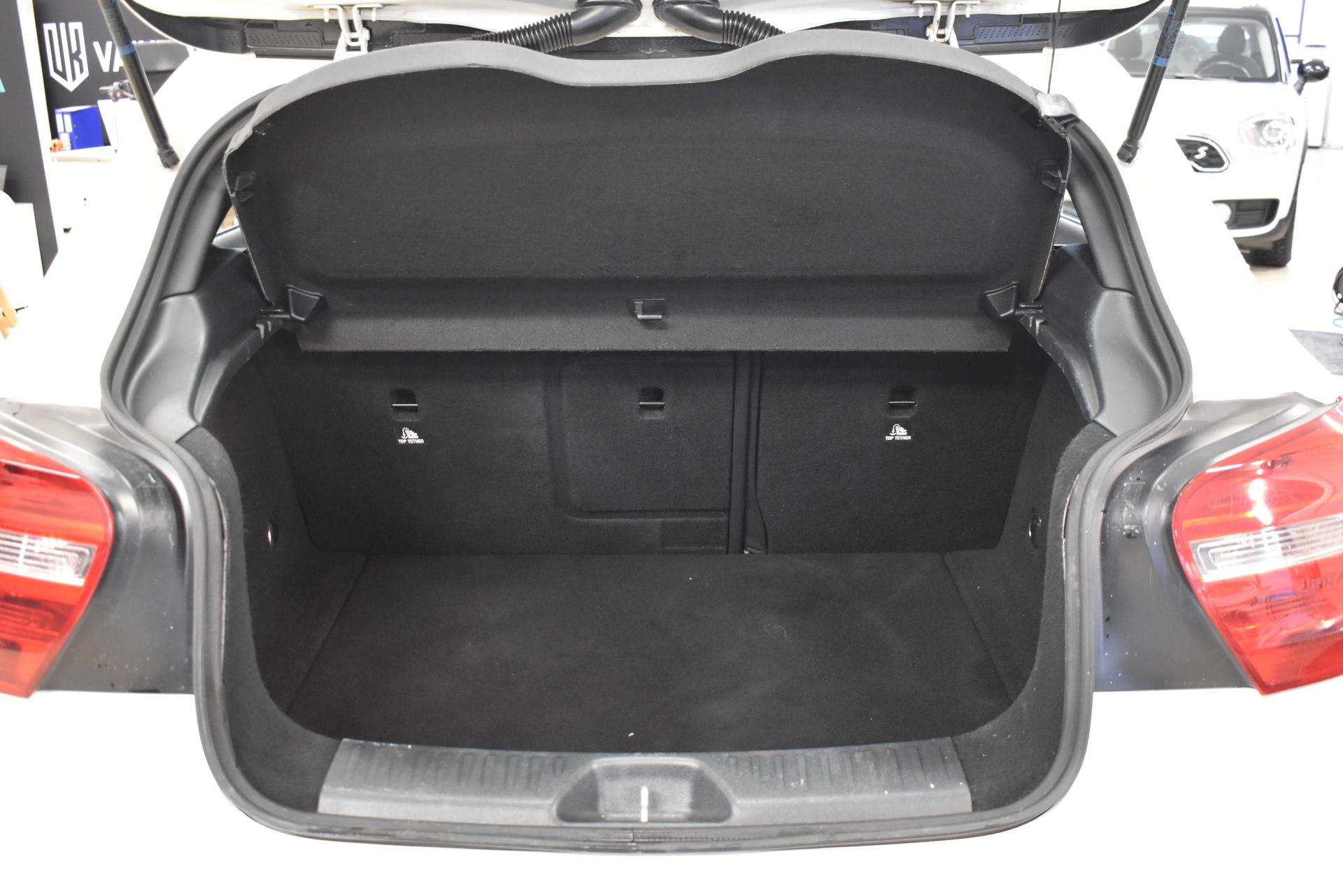 MERCEDES-BENZ A 2014