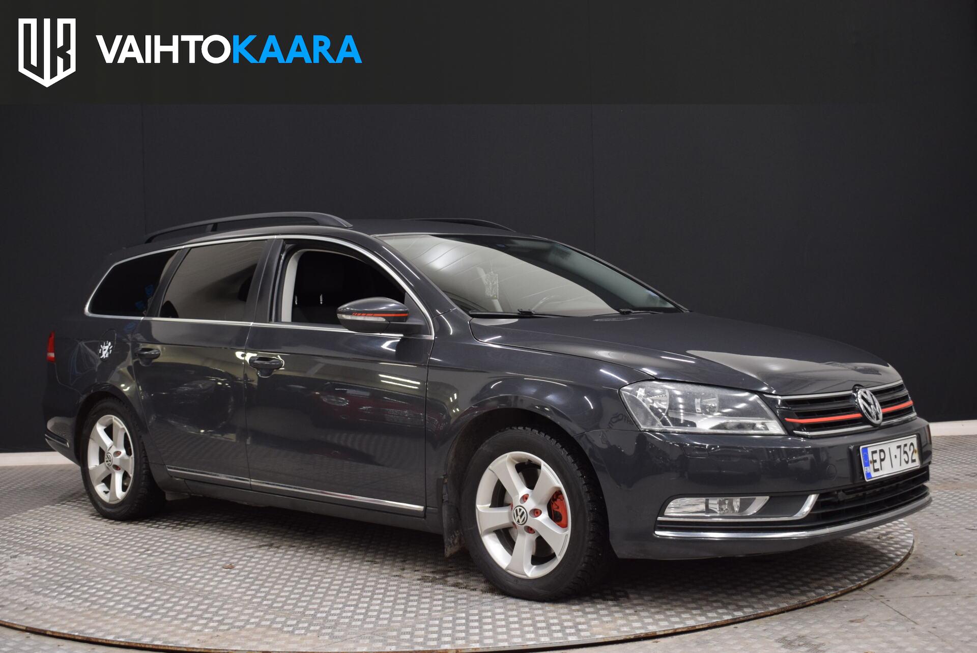 VOLKSWAGEN Passat 2011