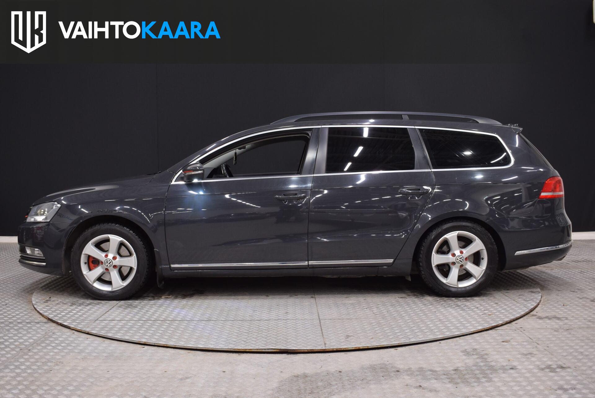 VOLKSWAGEN Passat 2011