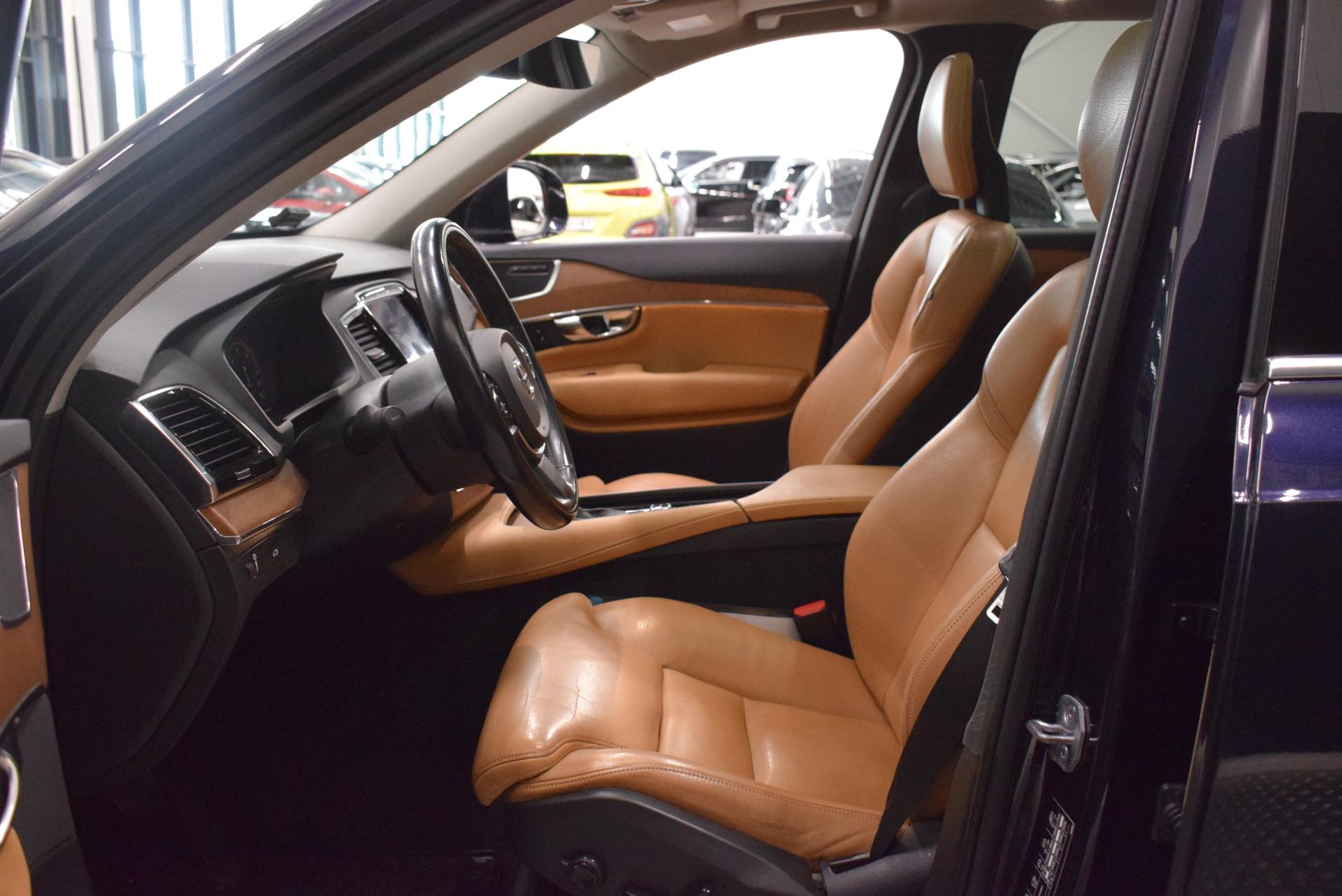 VOLVO XC90 12