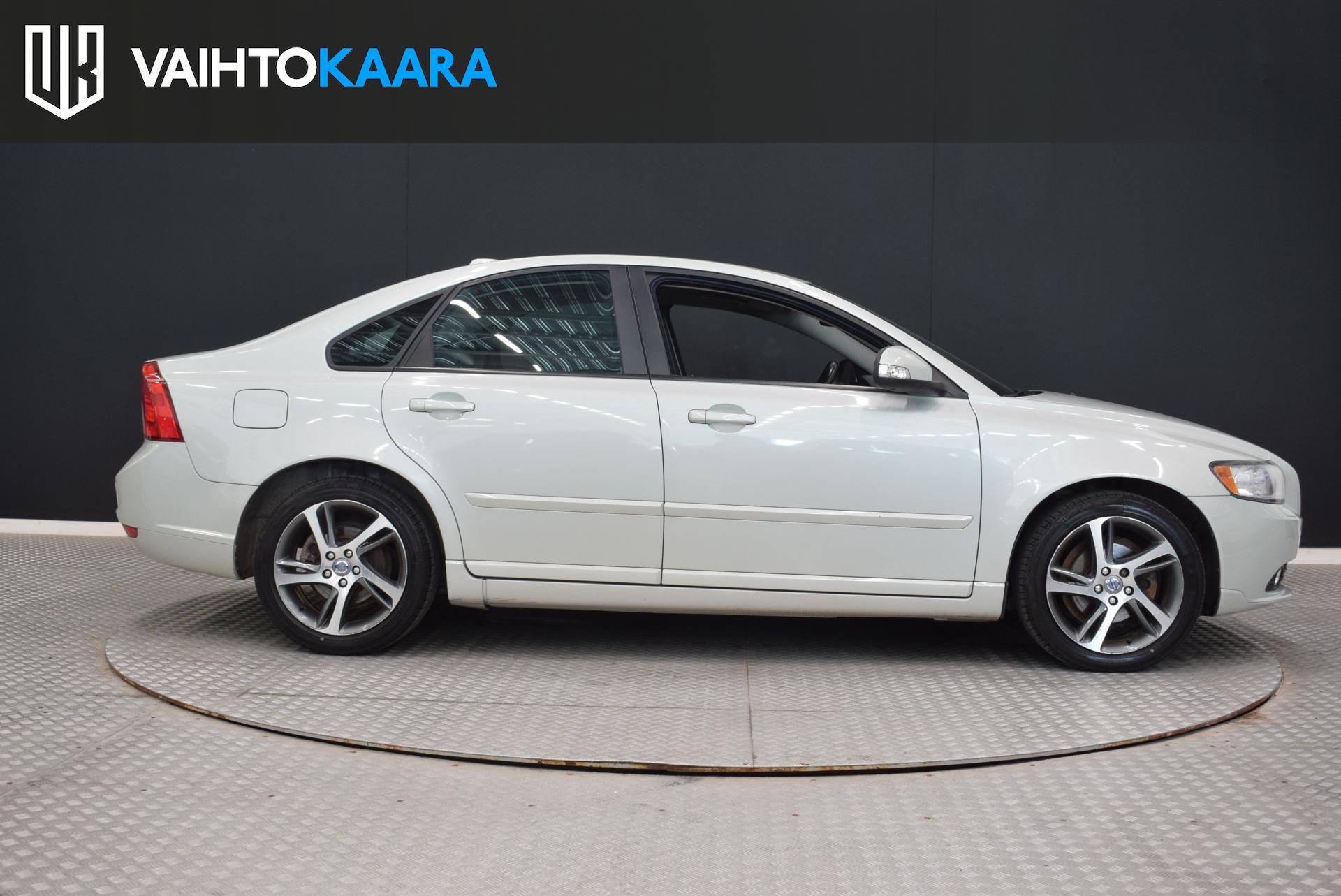 VOLVO S40 2012