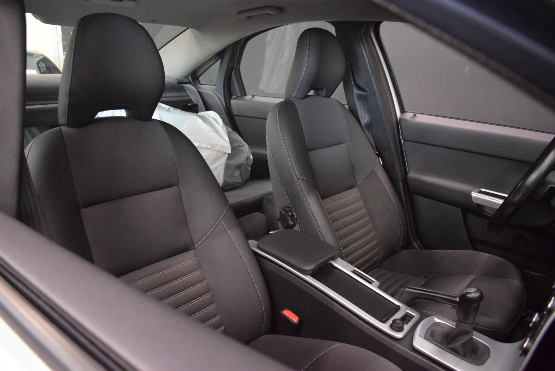 VOLVO S40 2012