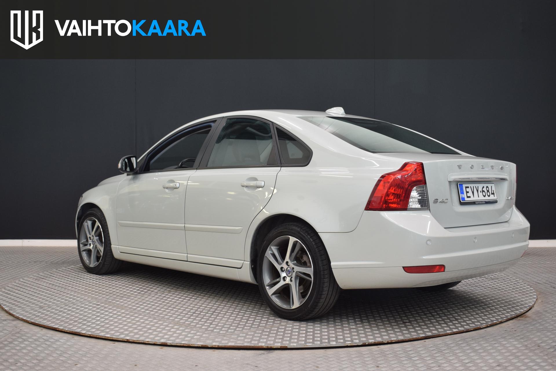 VOLVO S40 2012