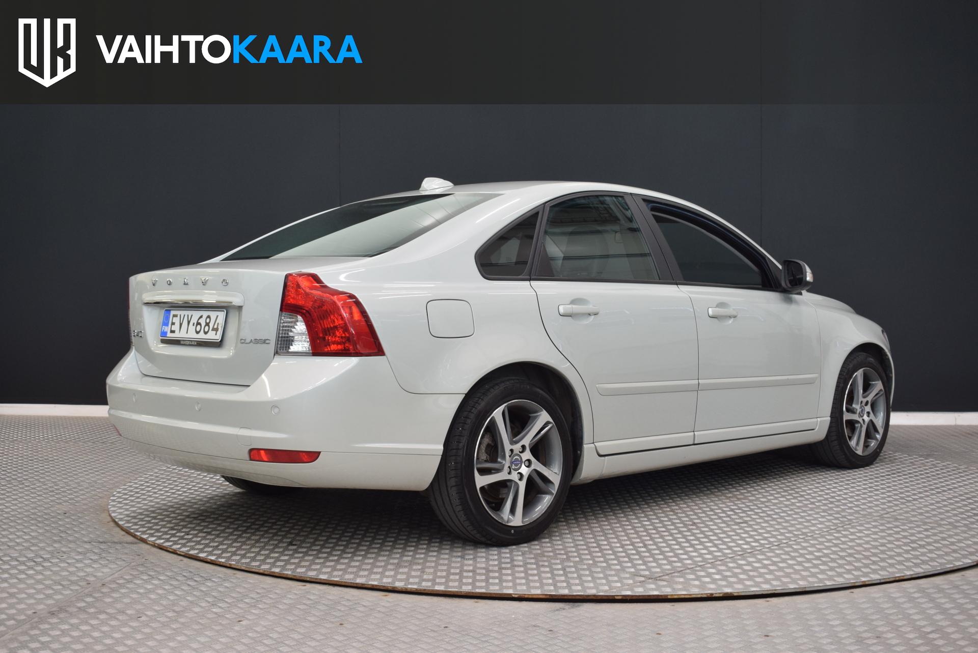 VOLVO S40 2012