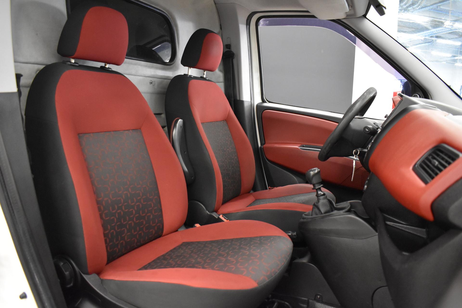 FIAT Doblo 2012