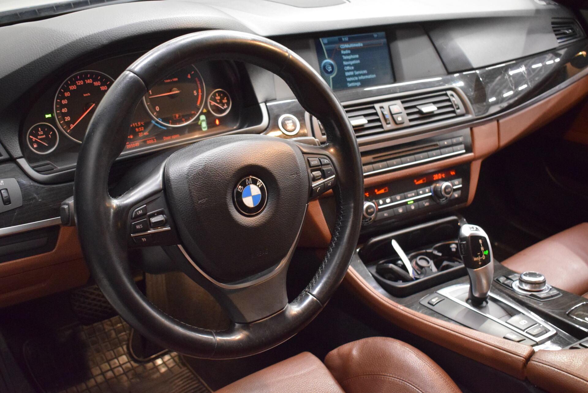 BMW 520 2011