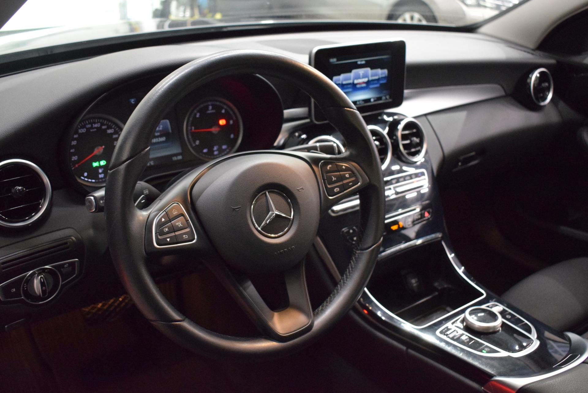 MERCEDES-BENZ C 15