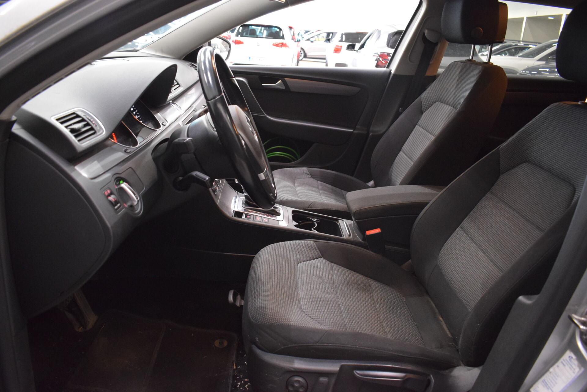 VOLKSWAGEN Passat 2013