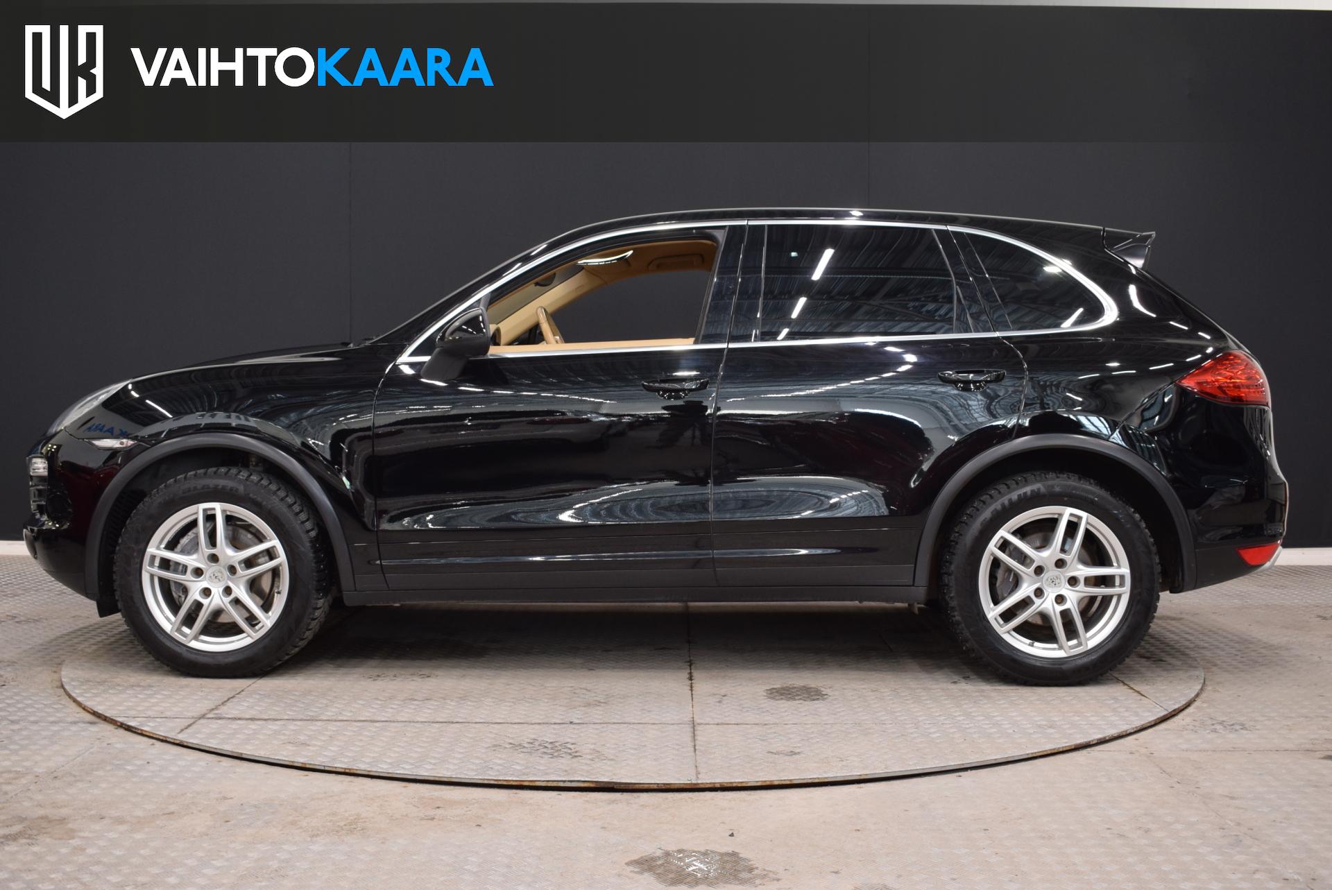 PORSCHE Cayenne 2012