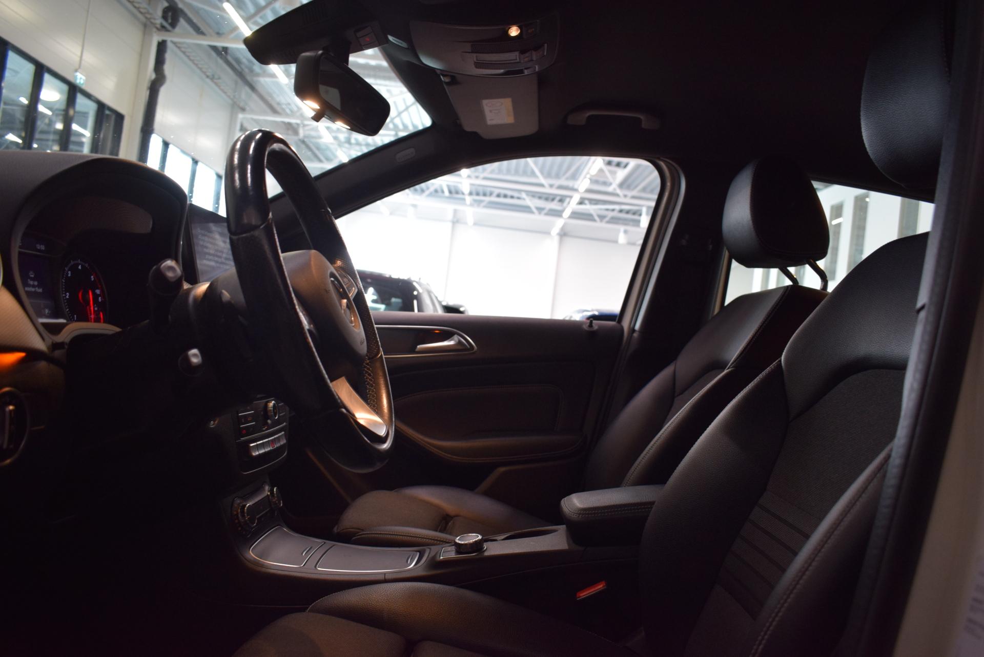 MERCEDES-BENZ B 2018