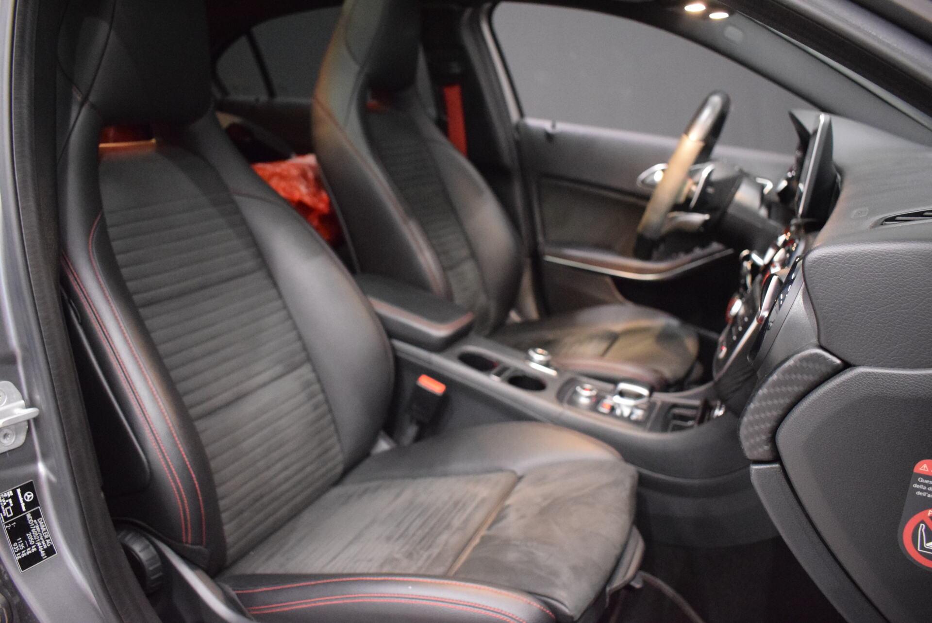 MERCEDES-BENZ A 45 AMG 2016