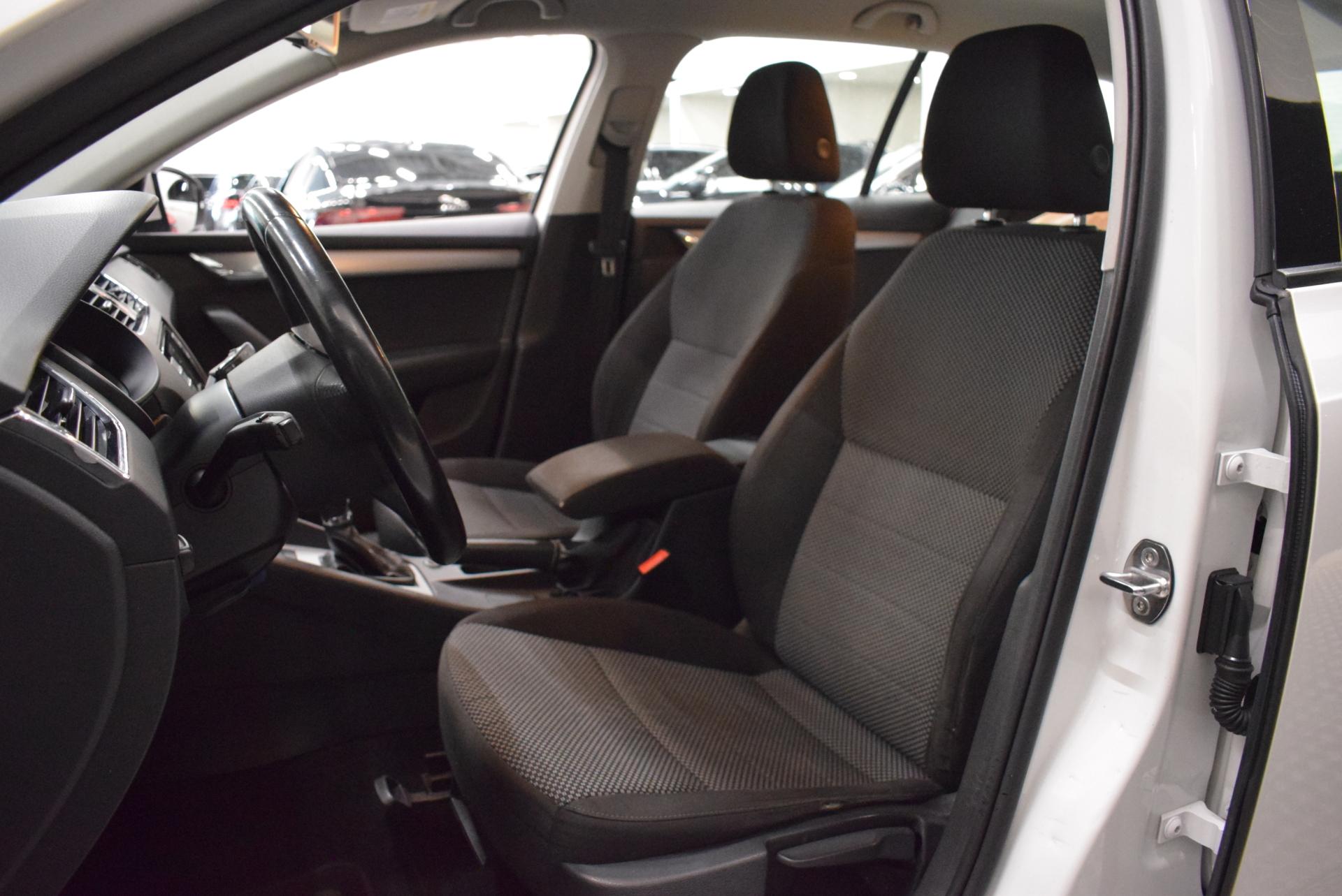 SKODA Octavia 13