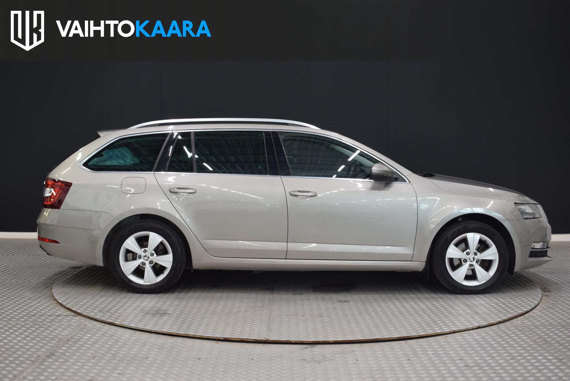 SKODA Octavia 9