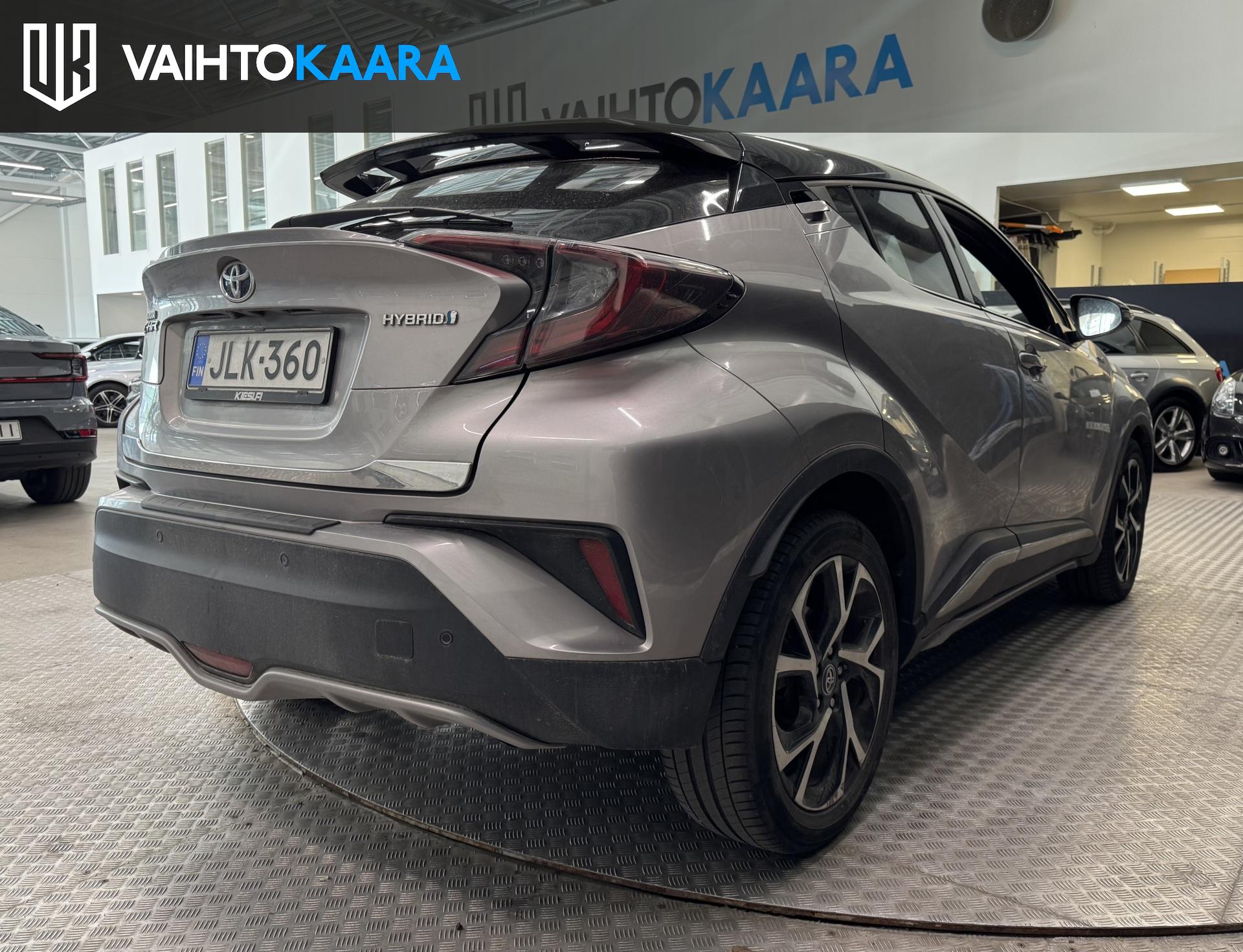 TOYOTA C-HR 2017