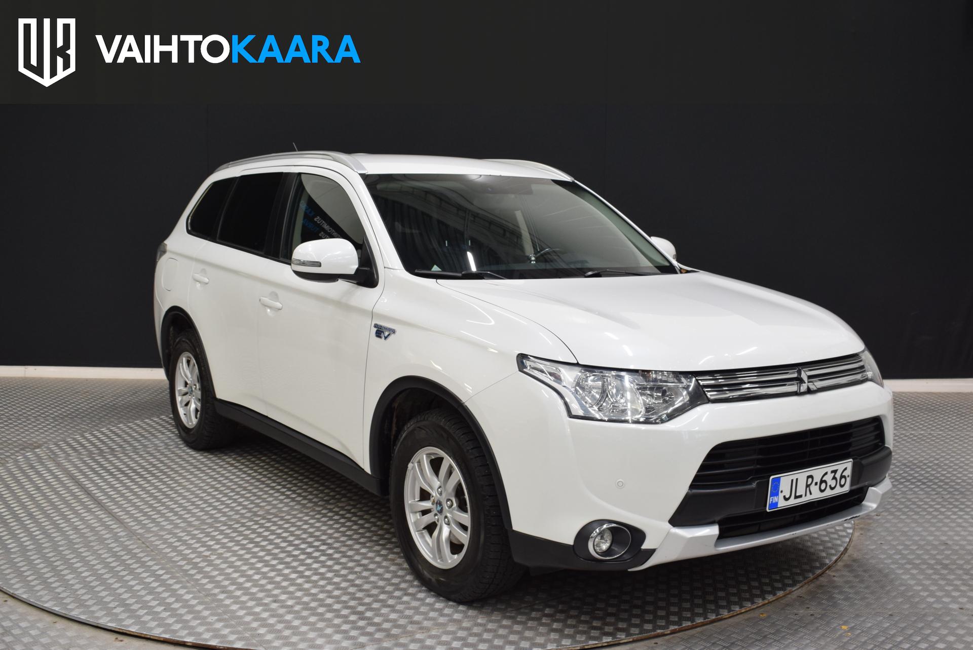MITSUBISHI Outlander PHEV 2015
