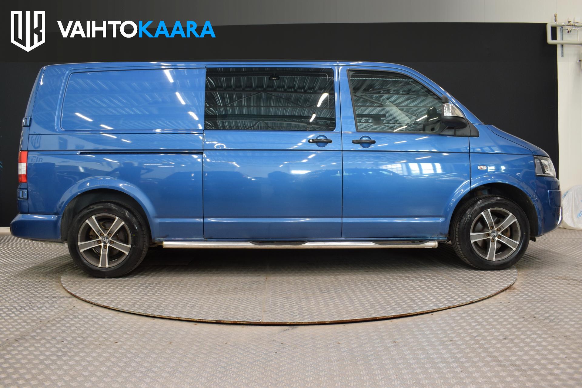 VOLKSWAGEN Transporter 7