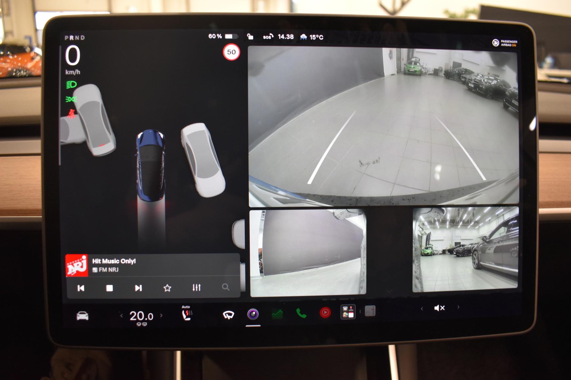 TESLA Model 3 2020
