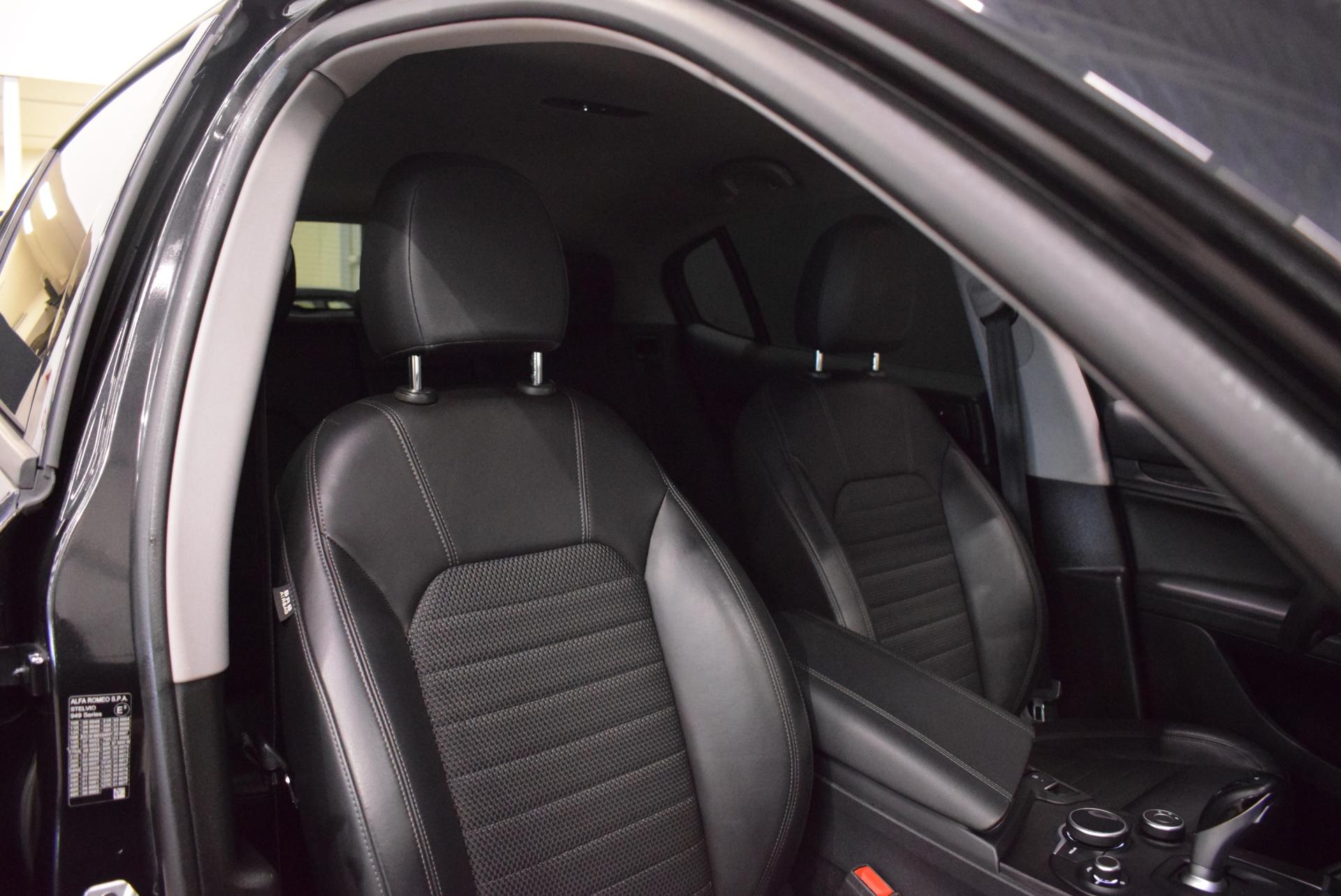 ALFA ROMEO Stelvio 2017