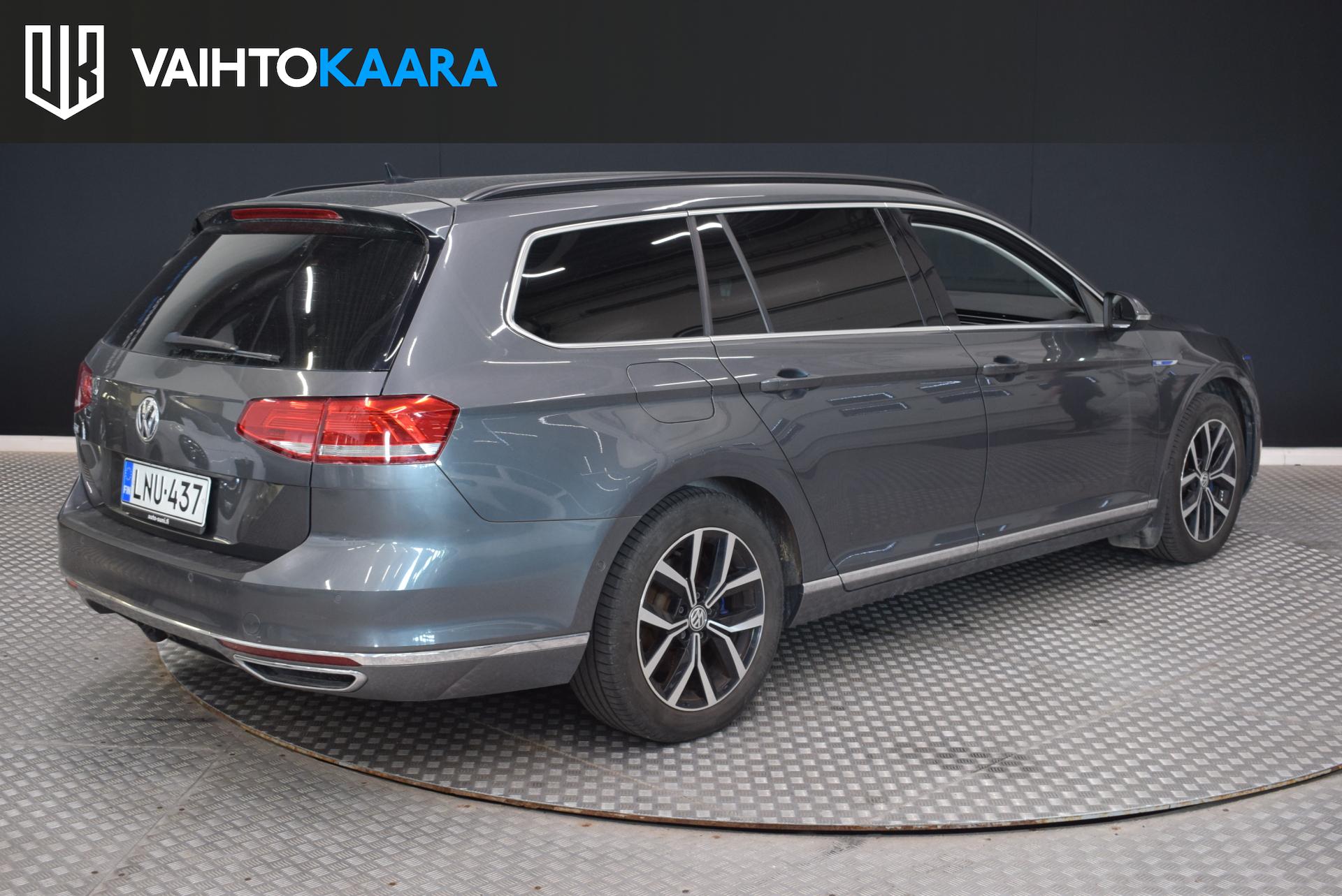 VOLKSWAGEN Passat 2017