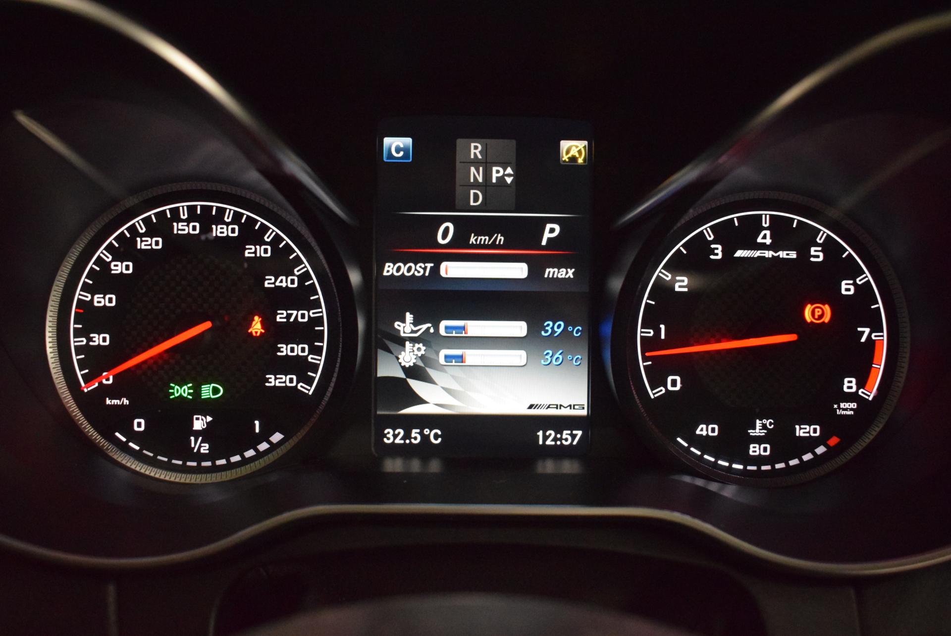 MERCEDES-BENZ C 63 AMG 2015