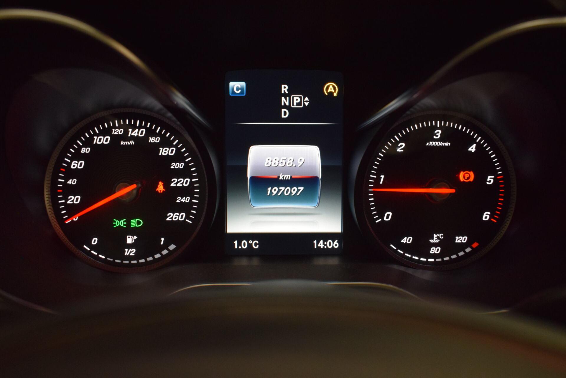 MERCEDES-BENZ C 2015