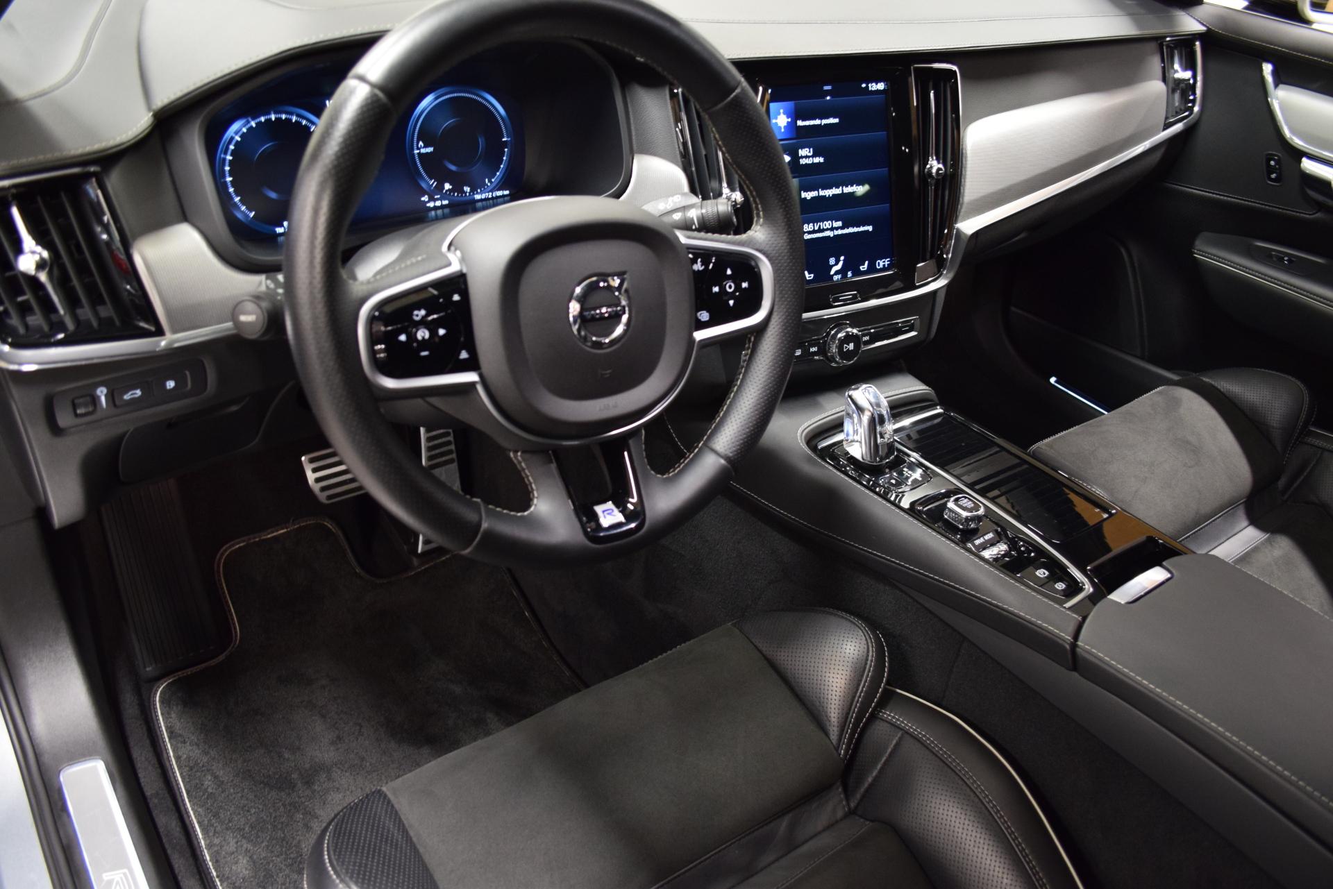 VOLVO V90 13