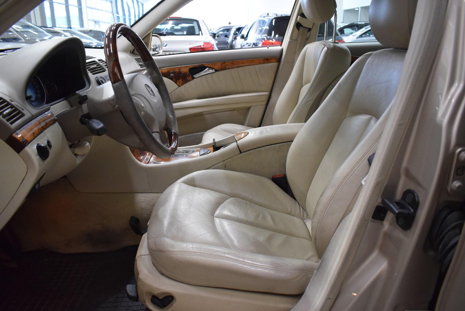 MERCEDES-BENZ E 2002